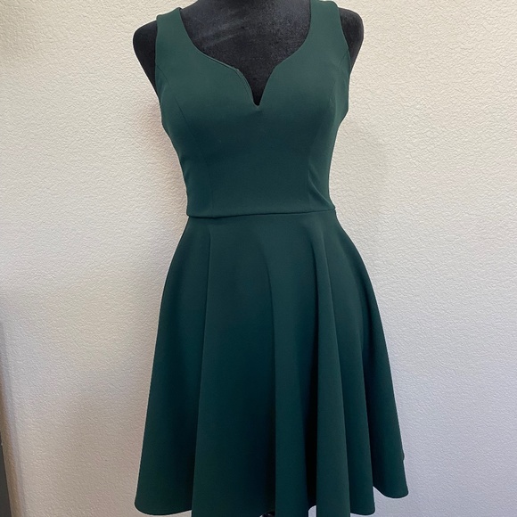 B. Darlin Dress - Picture 1 of 2
